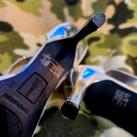 Fioni Night Pumps Silver Heels Size 9 - Picture 10 of 14